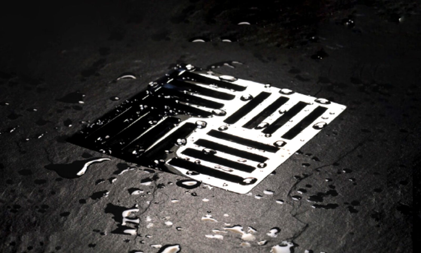 shower floor with StyleDrain in Neo
